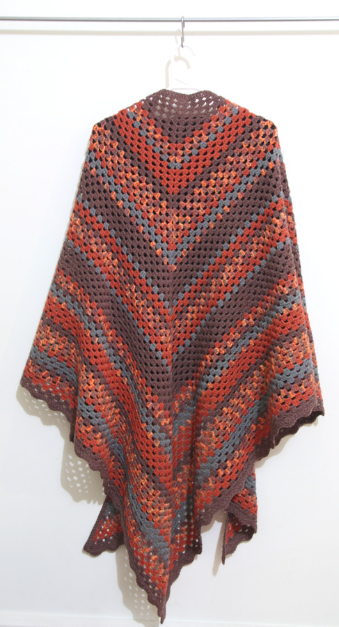 Crochet granny triangle shawl | Leikitty